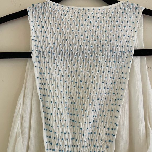 Haute Hippie Stolen Glances V-Neck Sleeveless Top - Picture 7 of 12
